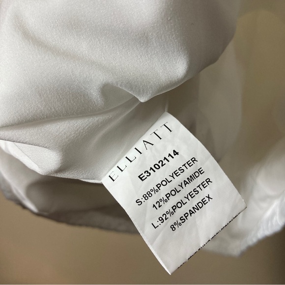 ELLIATT Feminise Textured Puff Sleeve Minidress - Picture 11 of 11